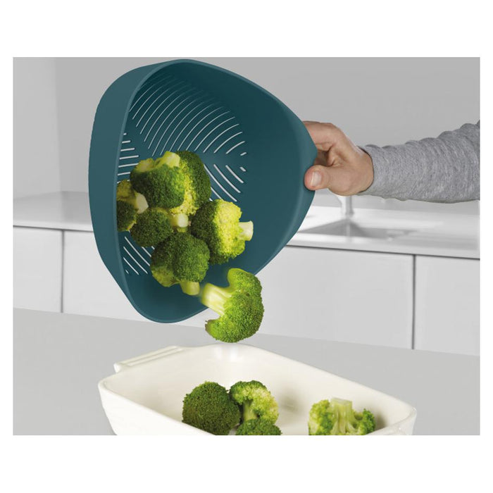 Joseph Joseph Duo Triangular Colander 10548