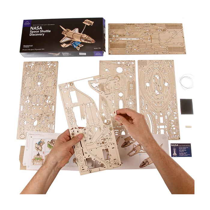 Ugears NASA Space Shuttle Discovery 121942