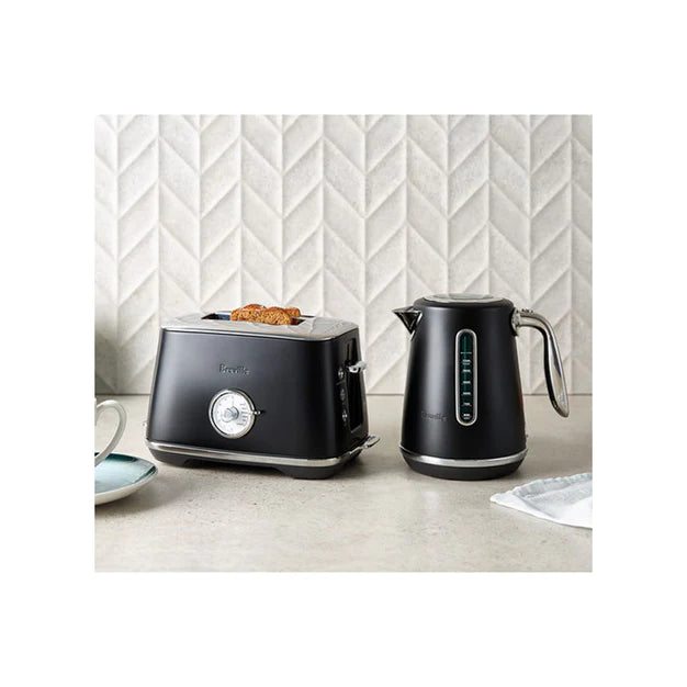     Breville_Luxe_Toaster_and_Kettle_Set_Black_lifestyle