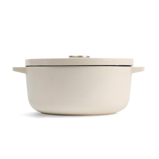 KitchenAid Almond Cream Covered Round Casserole 26cm/5.2L CC006059_2