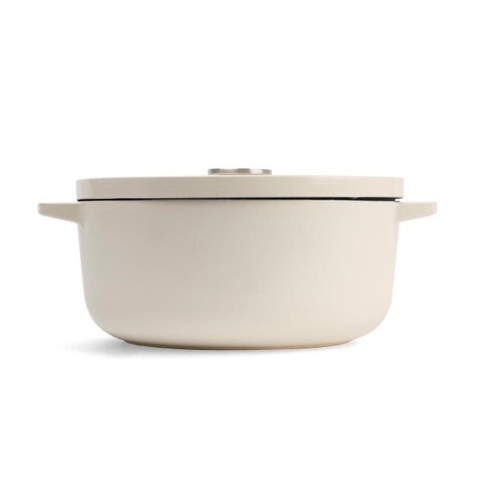 KitchenAid Almond Cream Covered Round Casserole 26cm/5.2L CC006059_2