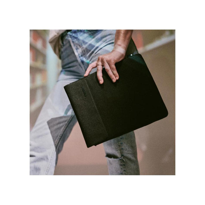Incase Crosstown Sleeve for 11 inch Tablet – Black INMB100753-BLK_1