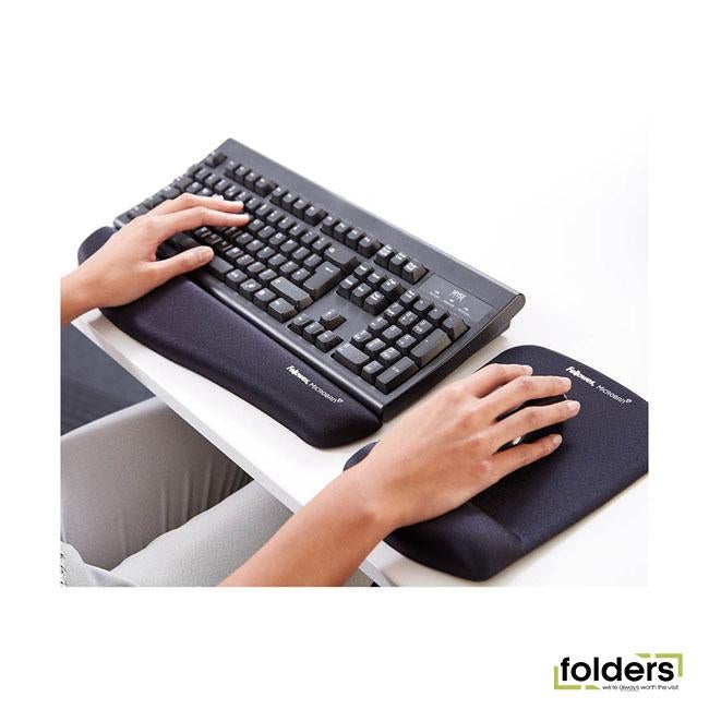 Fellowes PlushTouch Keyboard Wrist Rest Black - Folders