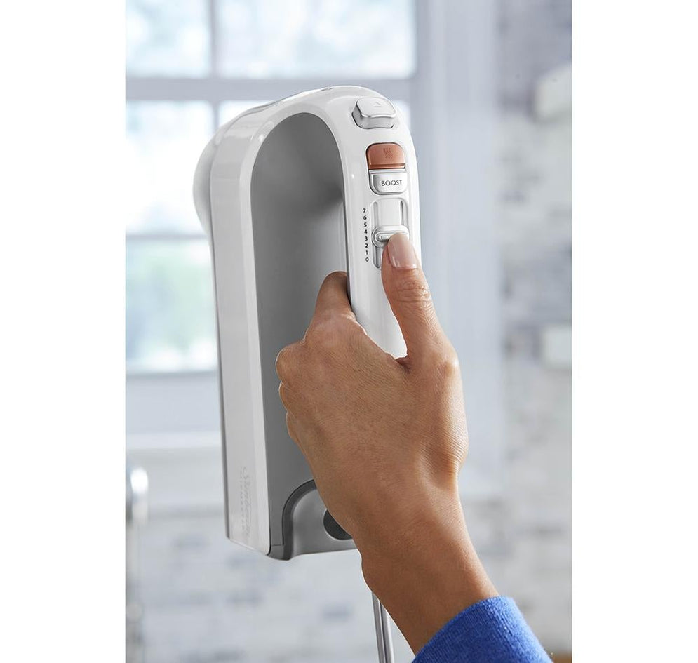 Sunbeam Mixmaster Hand Mixer with Accessories JM7000 — Folders