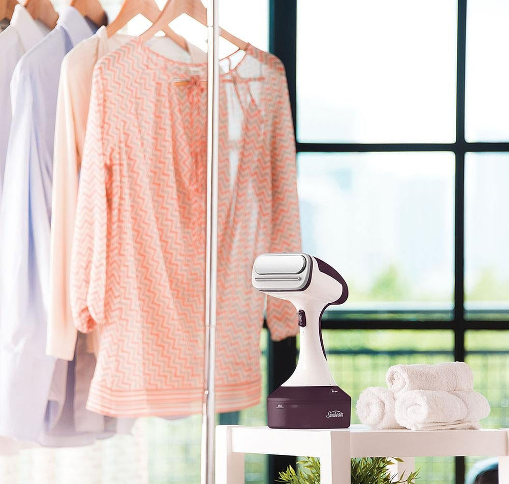 Sunbeam Power Steam Handheld Garment Steamer SG1000 — Folders